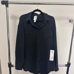 Alo Yoga Dreamscape Button Down Long Sleeve Black Shirt